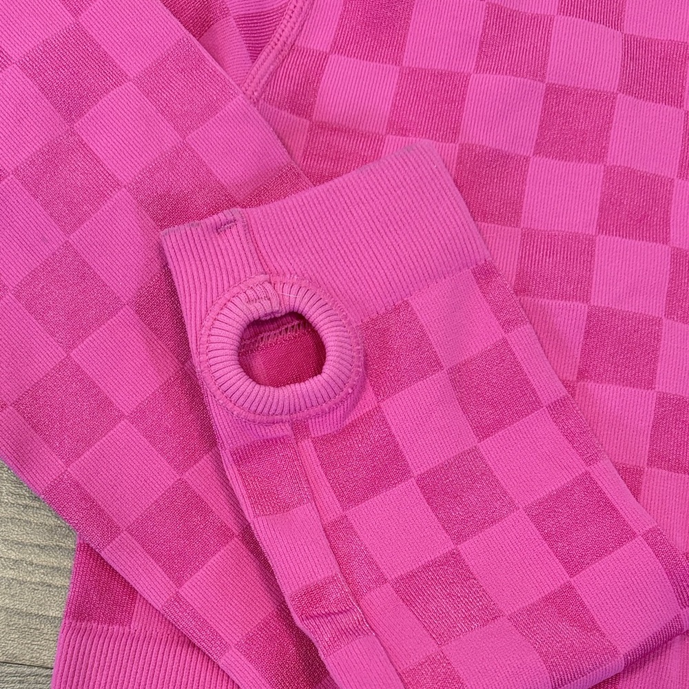 JoyLab Pink Checkered Crop Top - Picture 2 of 3